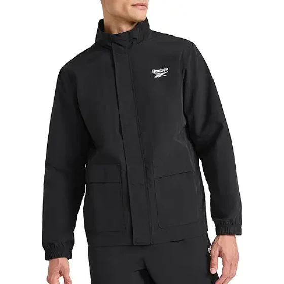 Reebok 男士 Ri Utility 梭织夹克，标准版型，轻质尼龙面料